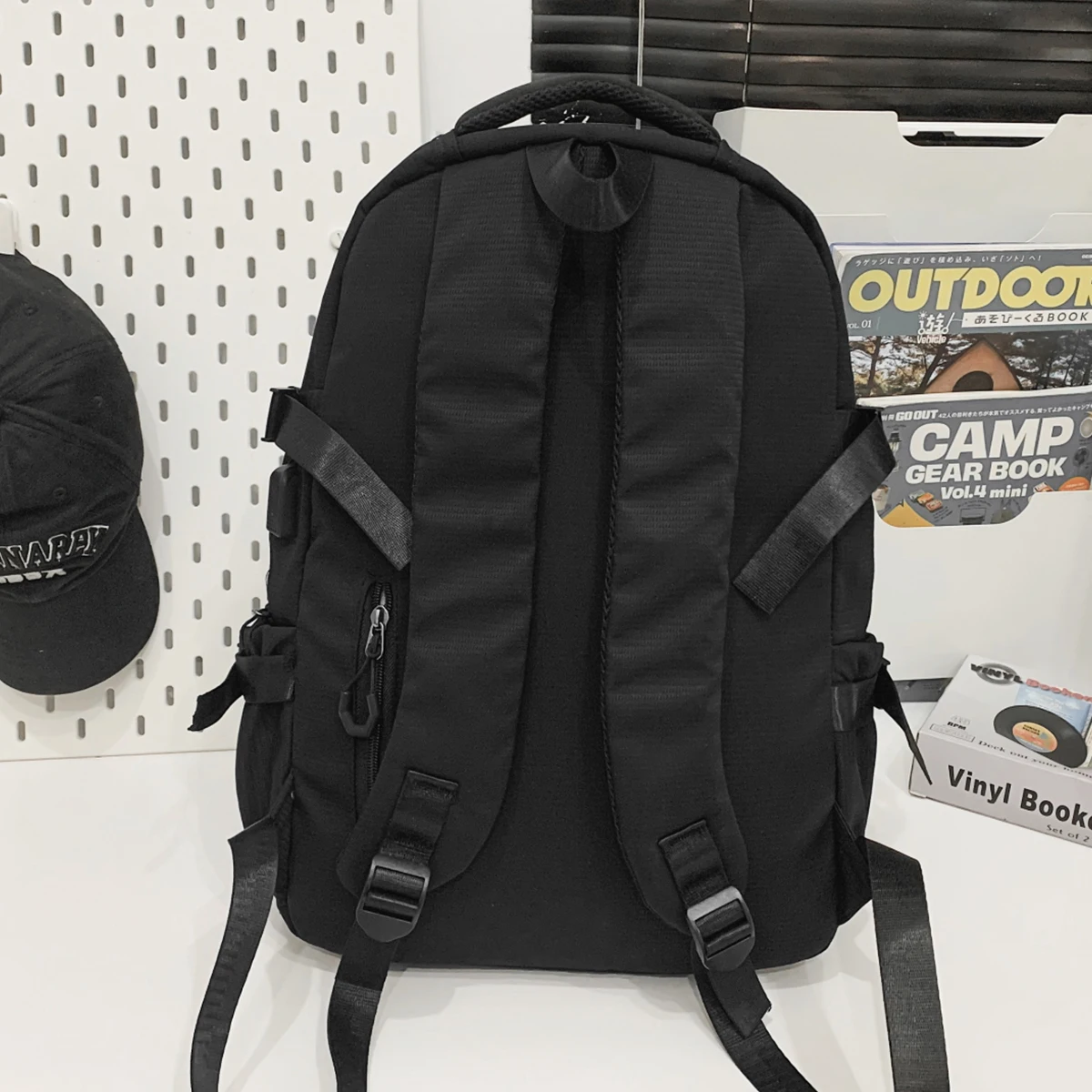 Unisex New Simple Large-Capacity Backpack Green - Image 2